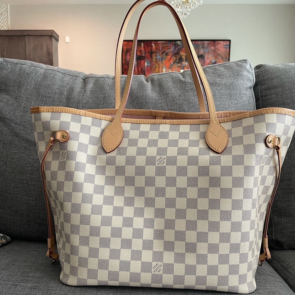 Damier Azur coated canvas Louis Vuitton Neverfull MM tote.